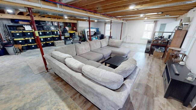 Building Photo - 56 Ken Helmly Ct