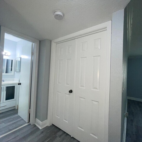 Building Photo - 3427 NW 47th Ave