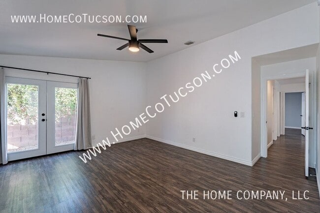 Building Photo - 2581 W Camino De La Joya