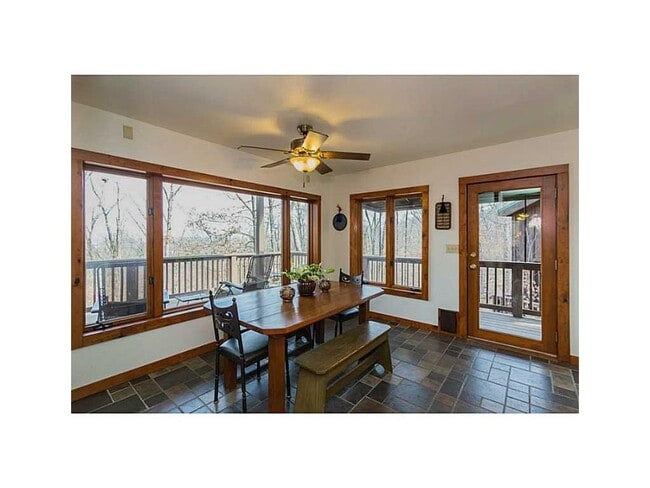 Building Photo - 3125 Ed Edwards Rd