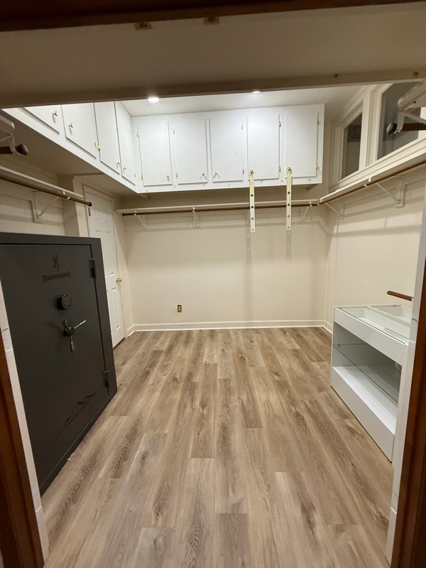 Building Photo - 910 Cedar Creek Grade