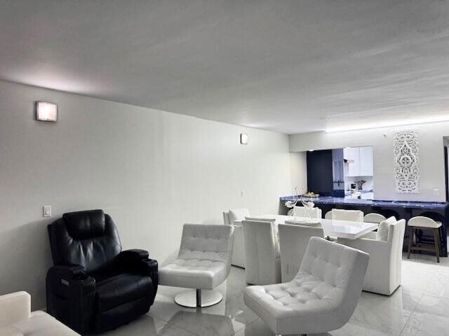 Building Photo - 7770 Tahiti Ln