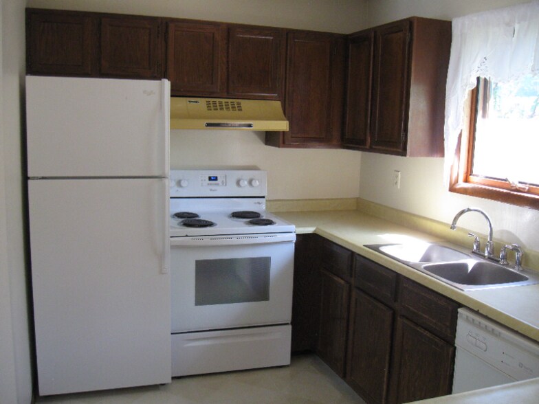 Building Photo - 1212 S 5th Ave