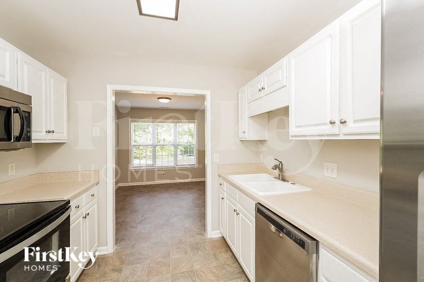 Building Photo - 882 Eli Moore Ct