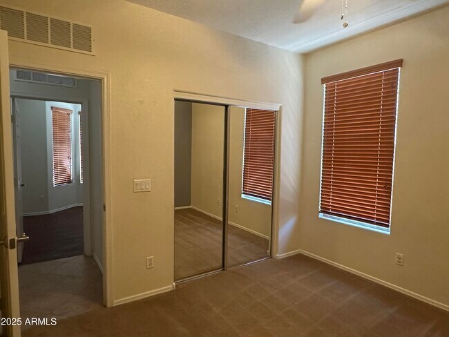 Building Photo - 15022 W Montecito Ave