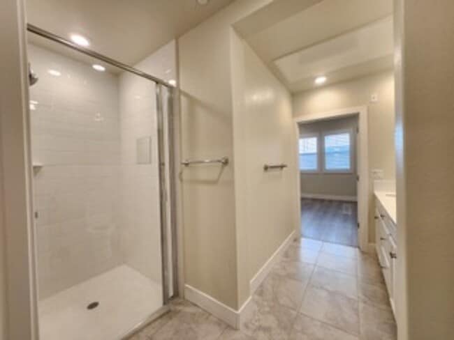 Building Photo - Upscale 2/2 Apartment in The Cannery!-$500 Off 1st Month's Rent