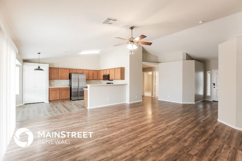 Building Photo - 422 N 110th St