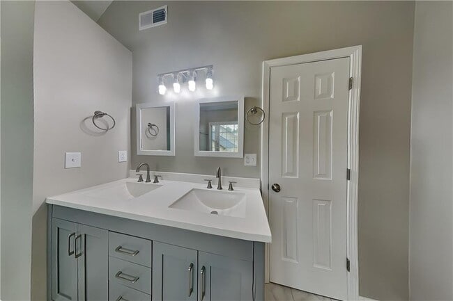 Building Photo - 5355 Windswept Trce