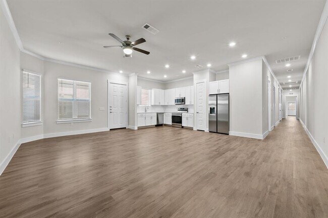 Building Photo - 1109 Saffira-