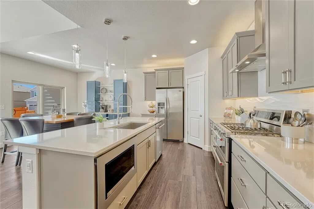 Building Photo - 6810 Sea Oats Dr