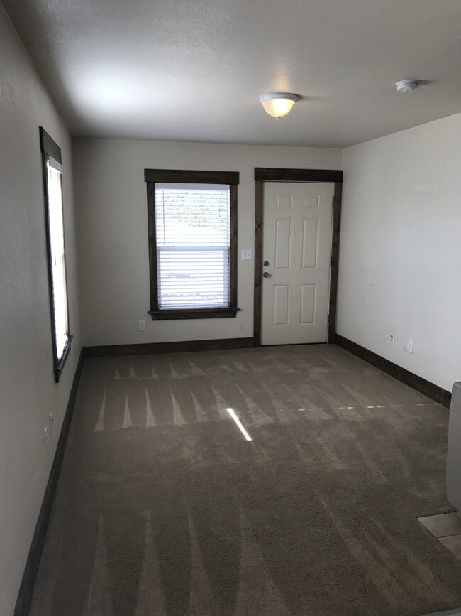 Building Photo - Charming remodeled 1 bedroom home in Windsor