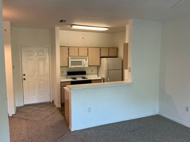 Building Photo - Cypress Fairways 1 Bedroom 1 Bath