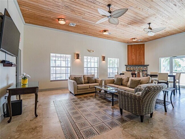 Building Photo - 1564 Island Cove Rd