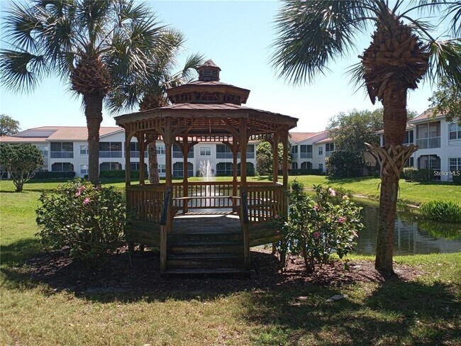 Building Photo - 4216 Central Sarasota Pkwy