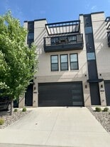 Building Photo - 1343 Keosauqua Way