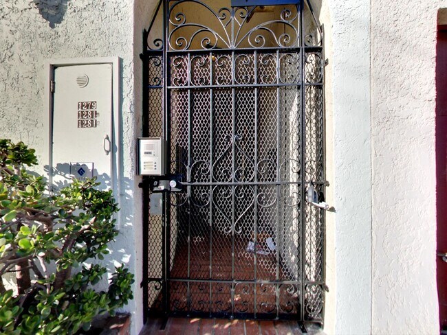 Building Photo - 1279-1281 41st Avenue (080r)
