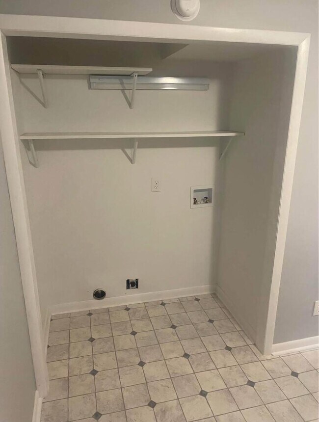 Building Photo - 470 Highway 70 - B