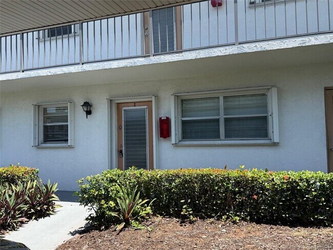 Building Photo - 2950 SE Ocean Blvd