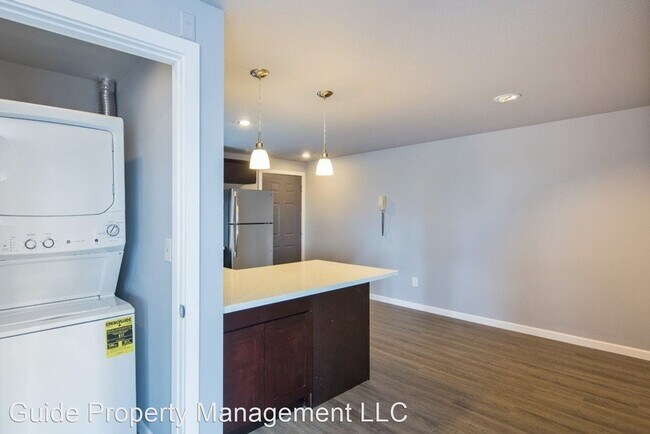 Building Photo - 1158 N 91st St