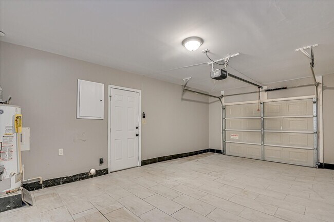 Building Photo - 238 Cavalier Dr