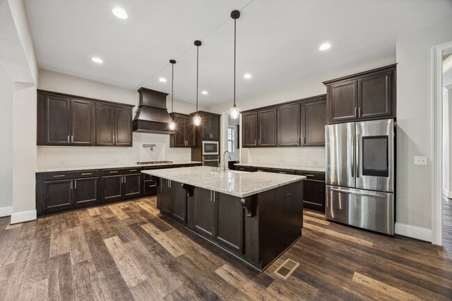 Building Photo - 405 Gilpin Way