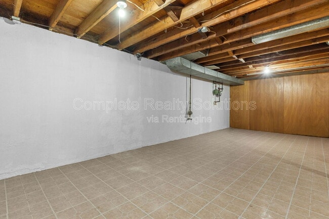 Building Photo - 135 Dundee Cir