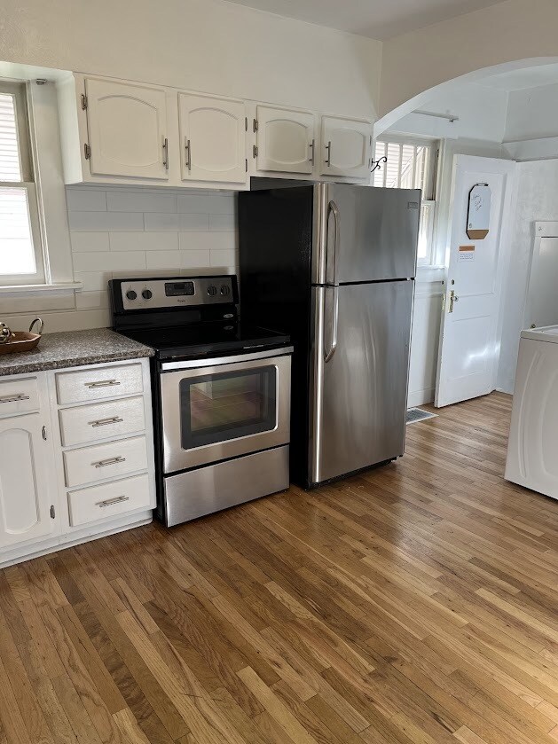 Main floor kitchen and laundry - 3711 Newton St