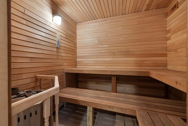 Building Photo - 163 Silver Lake Rd