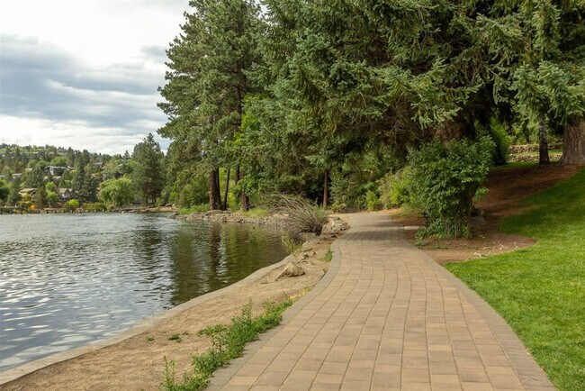 Building Photo - 6103 NW Harriman St