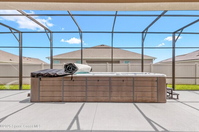 Building Photo - 6691 Cameo Dr
