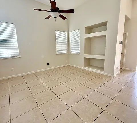 Building Photo - 56 W Bohemia Ln
