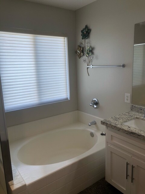 Building Photo - 2300 Sarah Ct