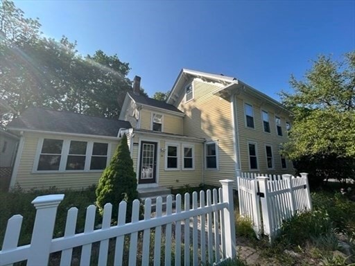 Primary Photo - 55 Billings St