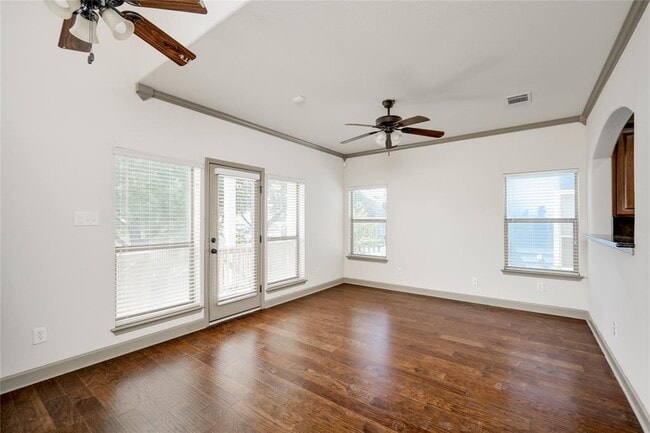 Building Photo - 483 McGarity