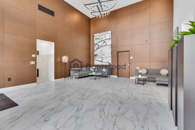 Building Photo - 475 Redwood St