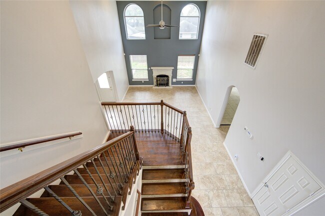 Building Photo - 6727 Patricia Ln