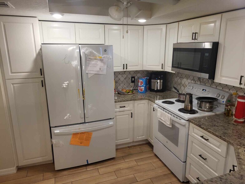 Building Photo - 149 Northshore Cir