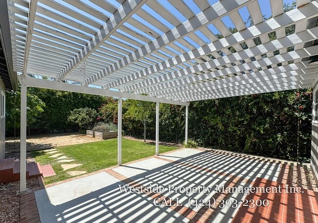 Building Photo - 846 Stanford St