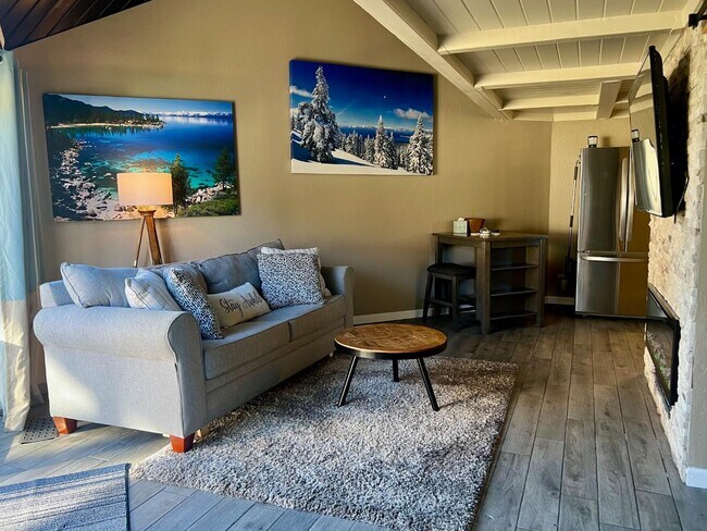 Building Photo - 497 Tahoe Keys Blvd