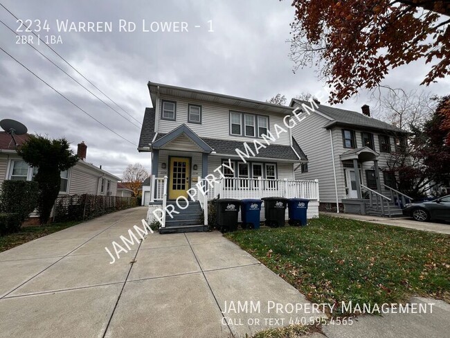 Building Photo - Spacious Lakewood Lower Unit!