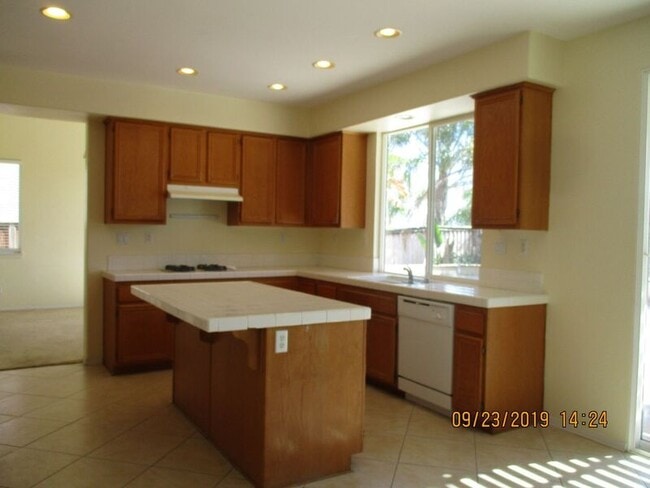 Building Photo - 31419 Orchard Ln