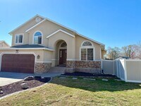 Building Photo - Coming Soon! Spacious Living + RV Parking! 3-Bedroom Home with Yard & Garage