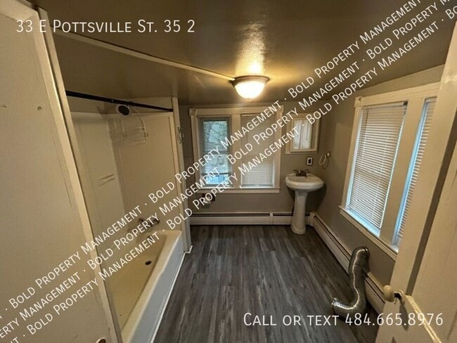 Building Photo - 33 E Pottsville St