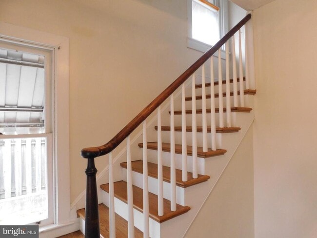 Building Photo - 614 National Ave