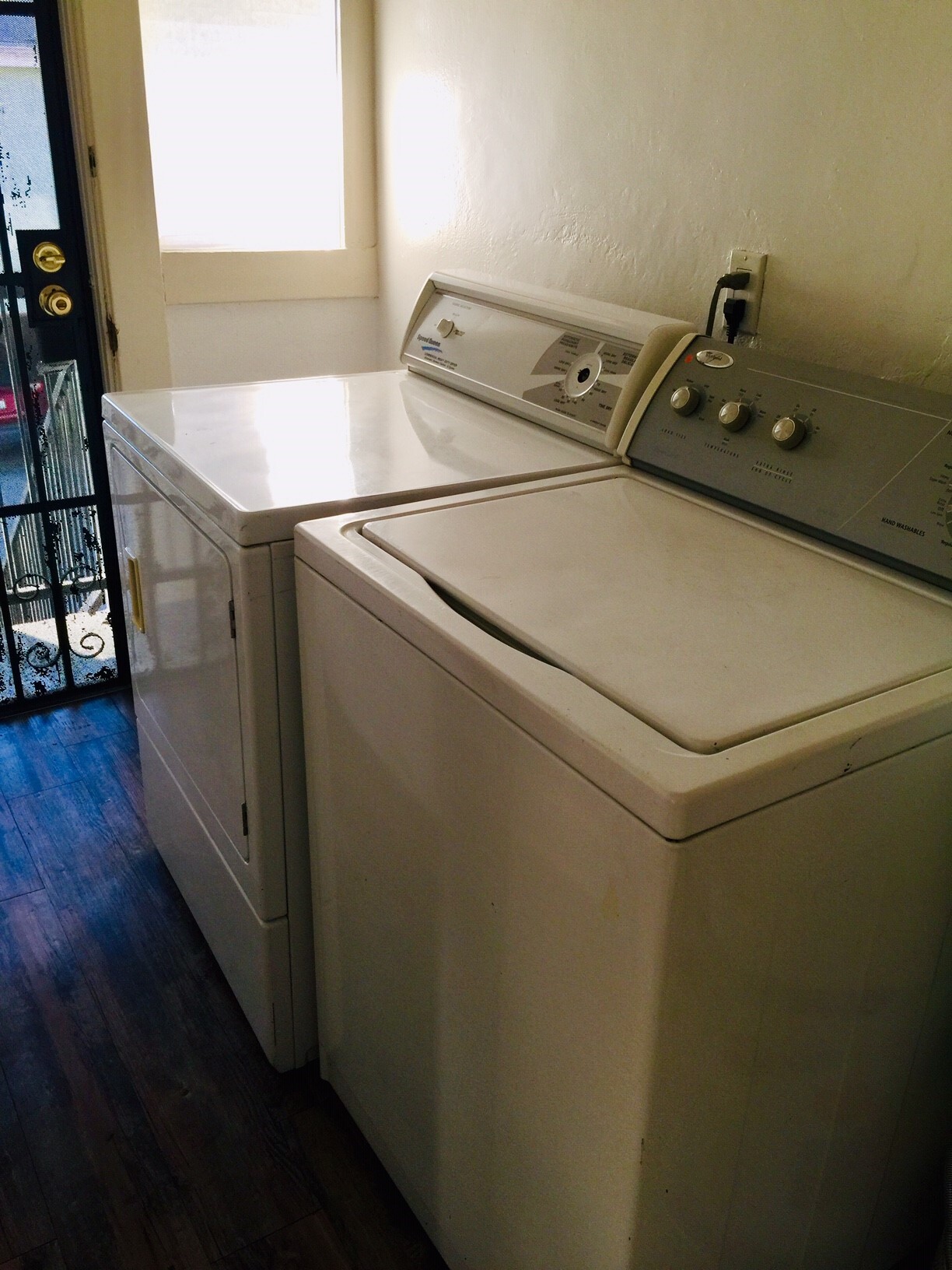In-Unit Washer & Dryer - 1159 4th Ave