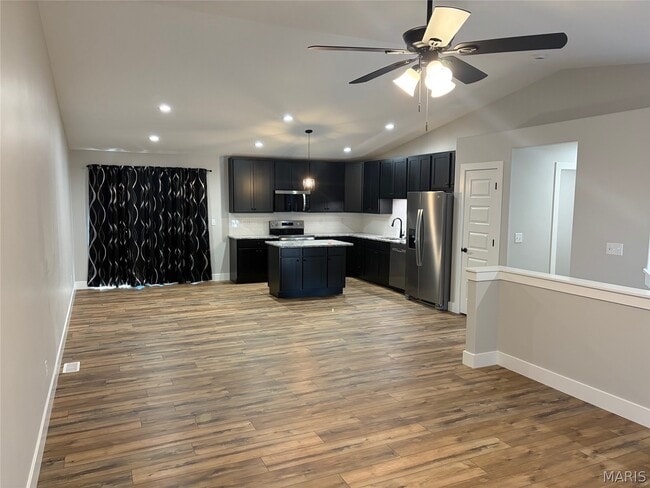 Building Photo - 28718 Woodland Heights Dr