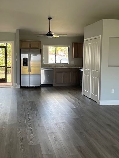 Building Photo - 464 Boundary Blvd