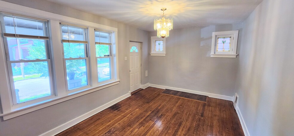 Building Photo - 5842 Goener Ave