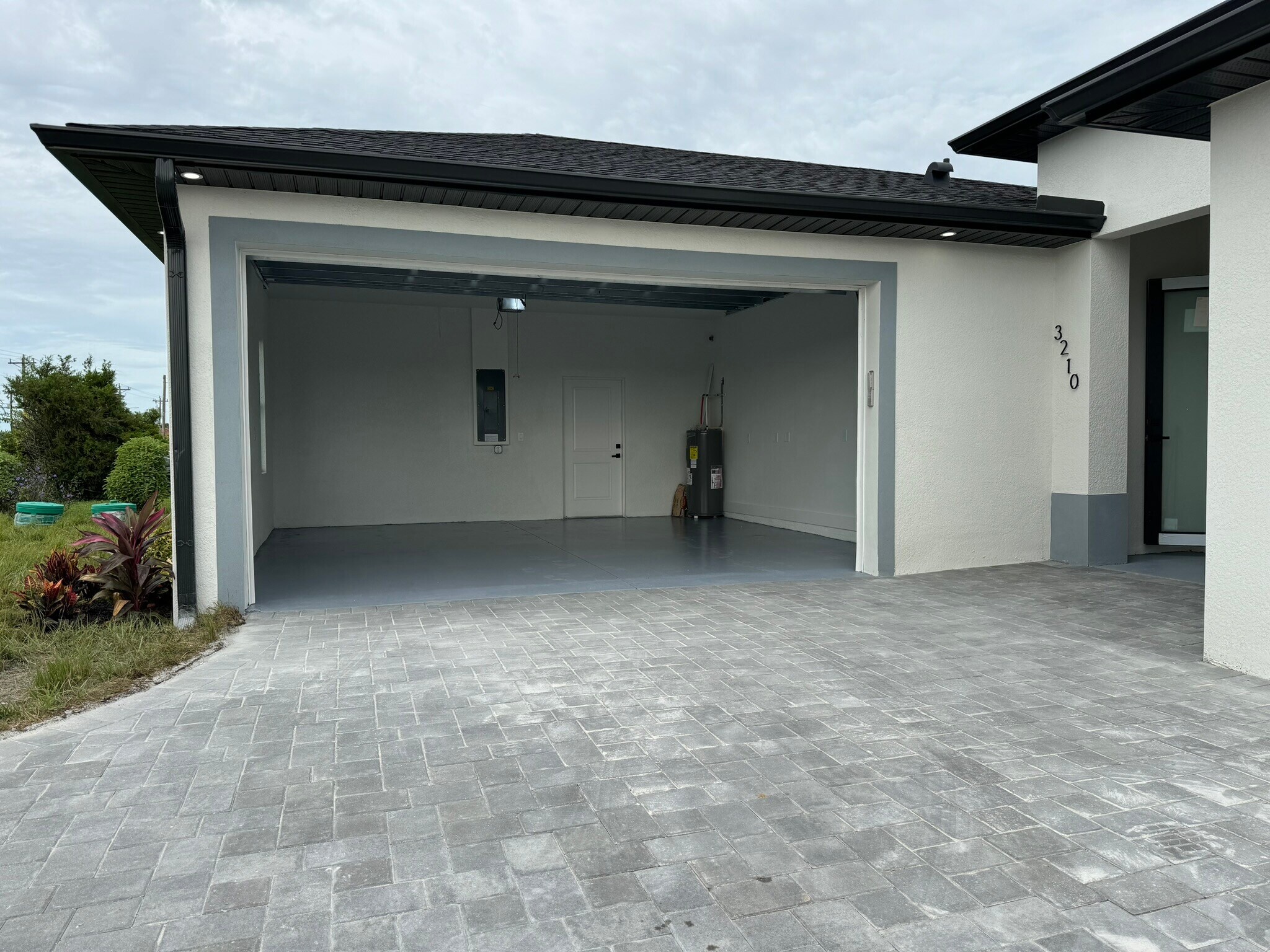 Building Photo - 3210 8th St SW