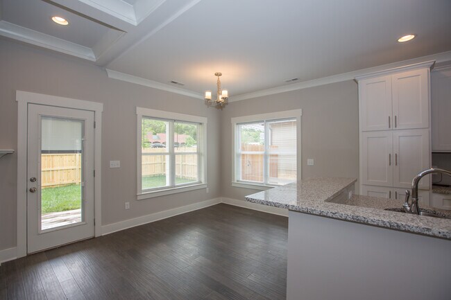 Building Photo - 6190 Tuscany Pl